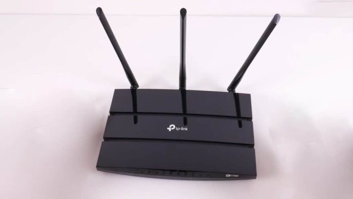 TP-Link AC1750 (Archer A7) review front