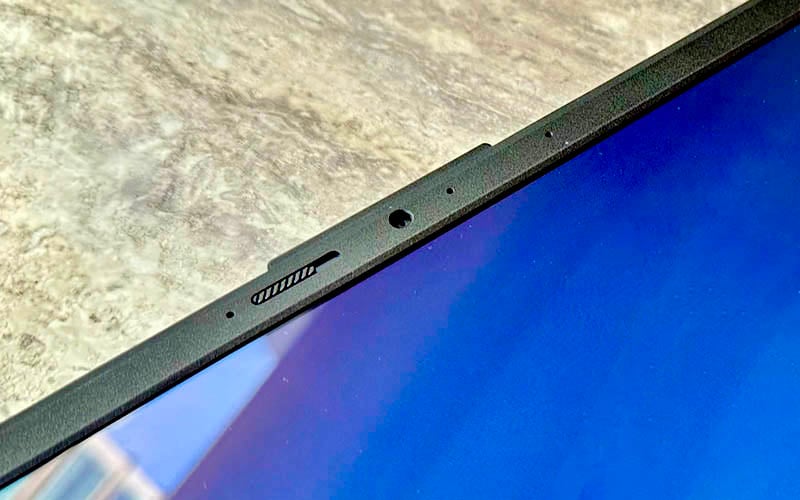 Asus VivoBook E1504FA-AS33 Review webcam