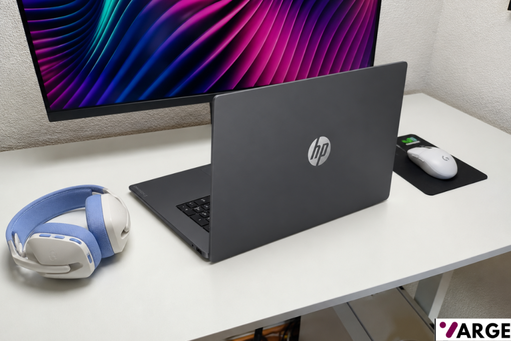 HP OmniBook 3 (17-dp0199nr) Review 1